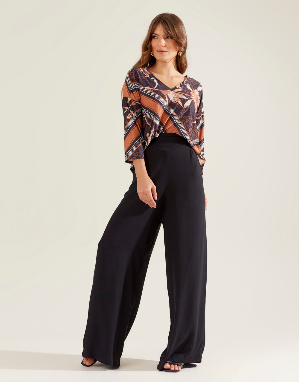 Blusa Estampada Jordana - Preto