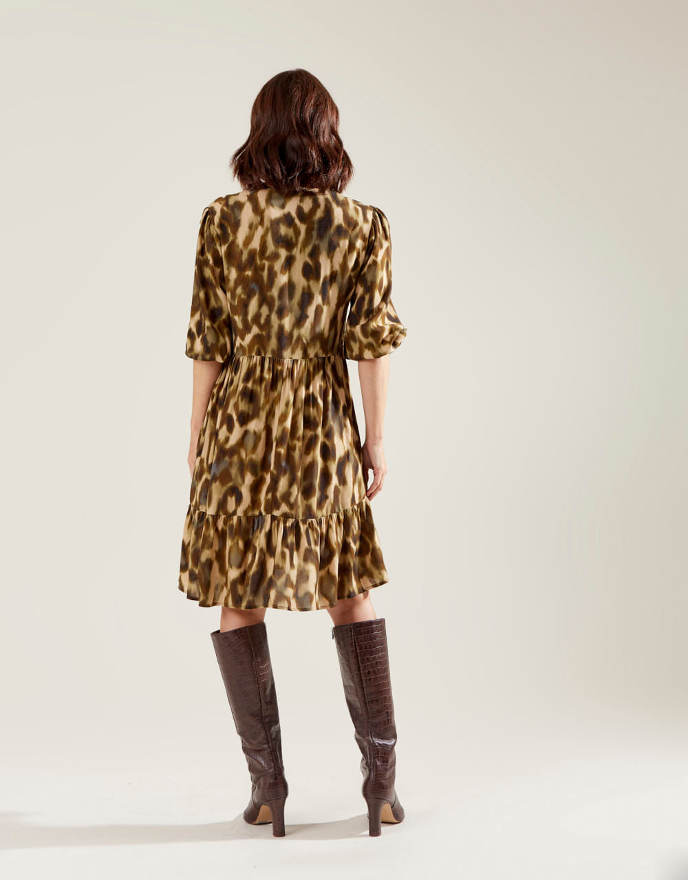 Vestido Curto Estampado Spot - Areia